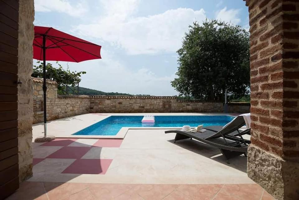 Porec Villa Luna With Pool 外观 照片