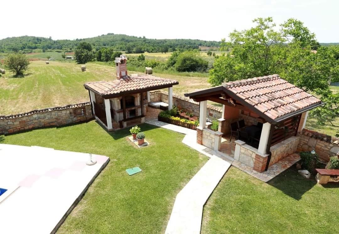 Porec Villa Luna With Pool 外观 照片