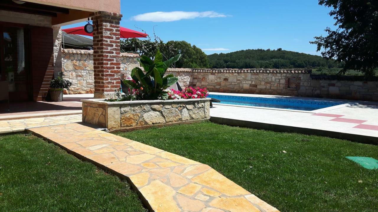 Porec Villa Luna With Pool 外观 照片