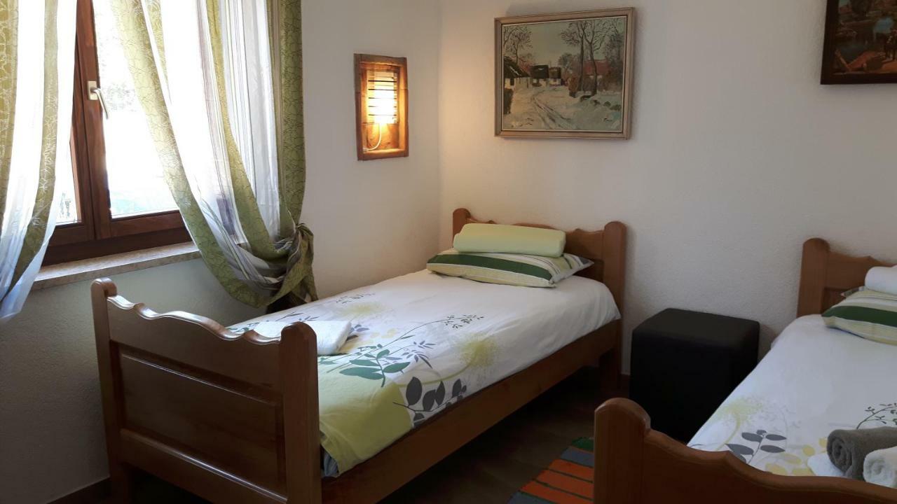 Porec Villa Luna With Pool 外观 照片