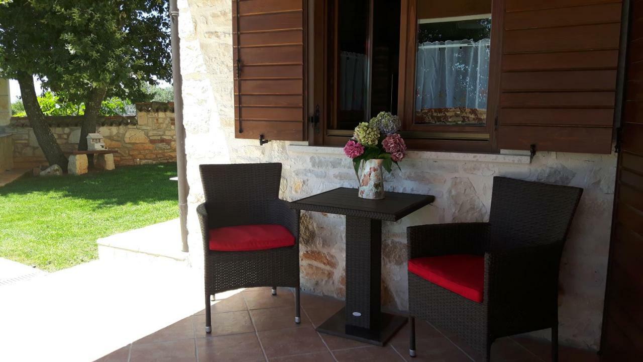 Porec Villa Luna With Pool 外观 照片