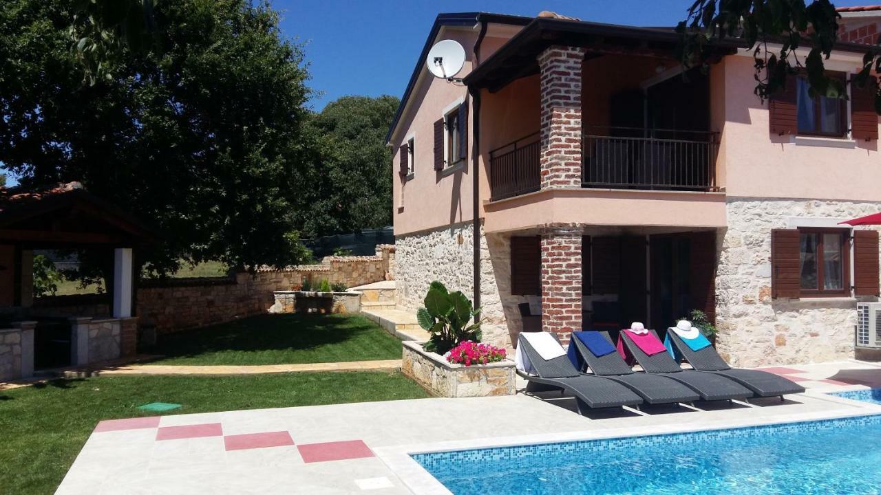 Porec Villa Luna With Pool 外观 照片